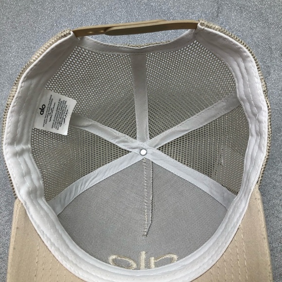 NWT Alo Yoga District Trucker Hat | Bone | Adjustable Snapback - Picture 5 of 5